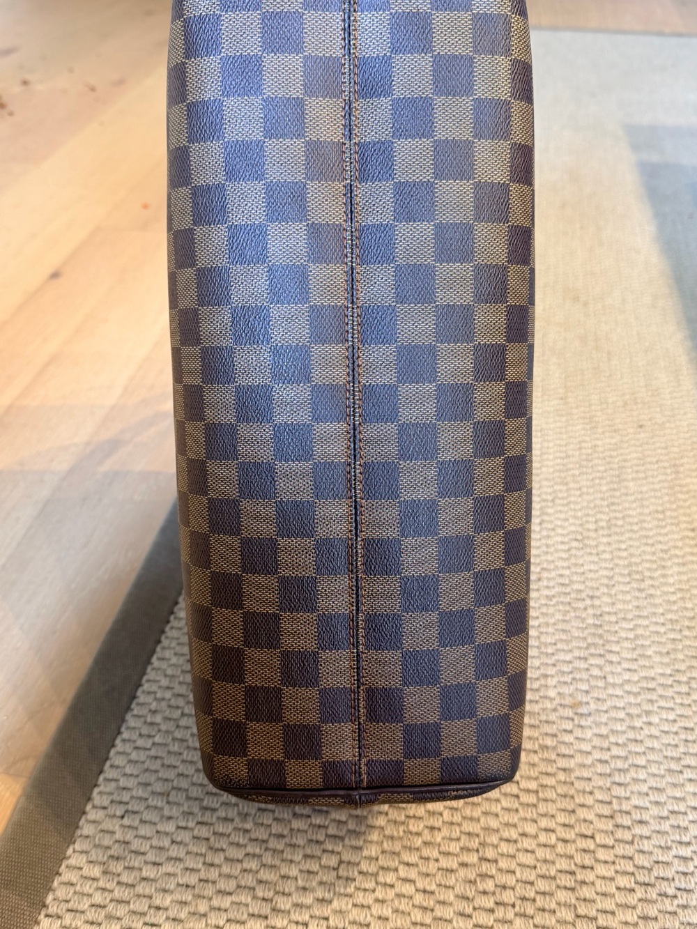 Louis Vuitton Nolita in Damier Ebene - Picture 5 of 8